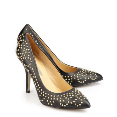 Buffalo Pumps aus Leder mit Nieten