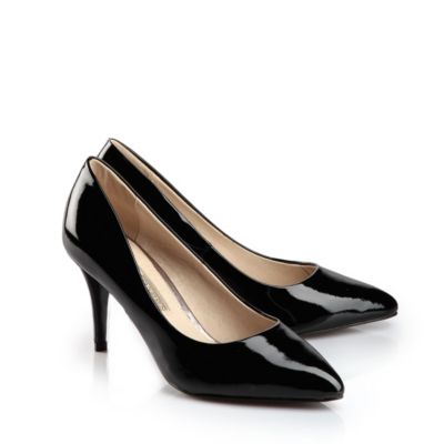 Buffalo Pumps aus schwarzem Lackleder