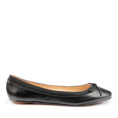 Buffalo Ballerina aus schwarzem Leder