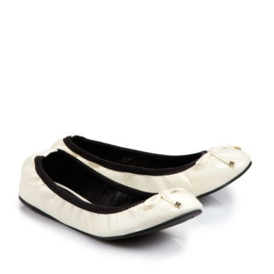 Buffalo Ballerina in Lacklederoptik