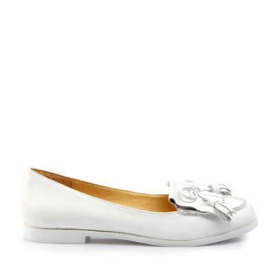 Buffalo Loafer aus wei&szlig;em Leder