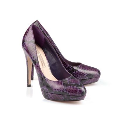 Buffalo Pumps in lila-farbener Reptiloptik