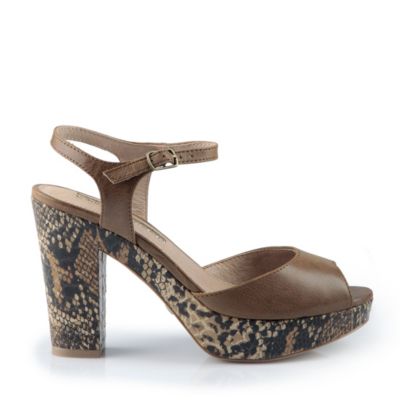 Buffalo Plateau-Sandalette aus Leder