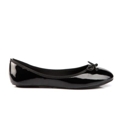 Buffalo Ballerina aus Lackleder