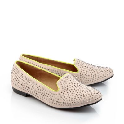 Buffalo Loafer mit dekorativen Nieten