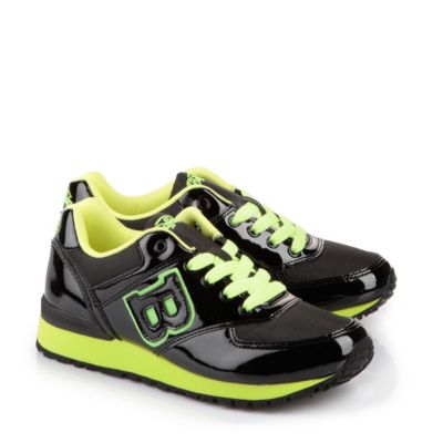 Buffalo Sneaker in schwarzer Lacklederoptik