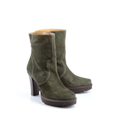 Buffalo Stiefelette aus tannengr&uuml;nem Veloursleder