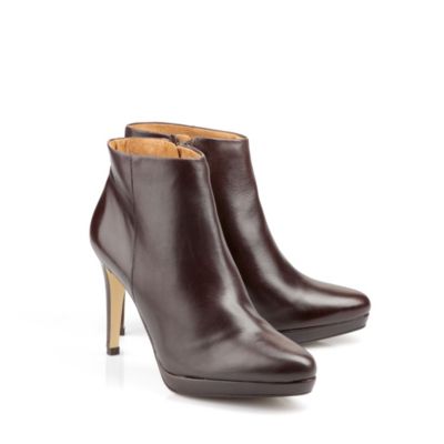 Buffalo Stiefelette aus dunkelbraunem Leder