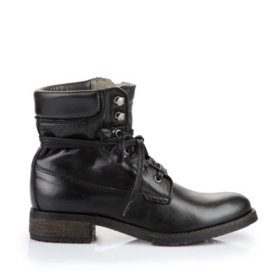 Buffalo Boots aus Leder