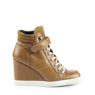 Buffalo Keilstiefelette aus cognac-farbenem Leder