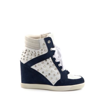 Buffalo Keilsneaker mit Kegelnieten